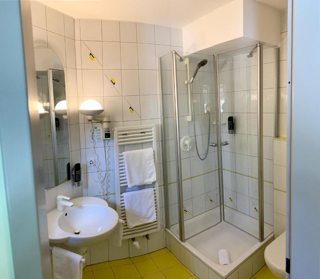 Hotel Zur Flueh باد ساكنغن المظهر الخارجي الصورة